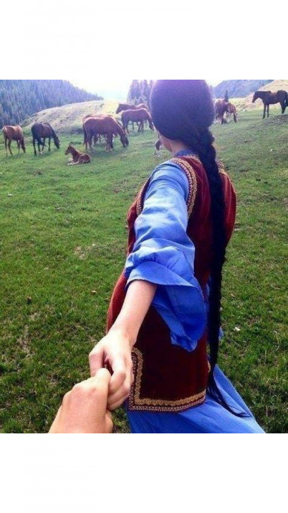Değişmeyen Ruh: Türk Kadını / Burcu CANBEY