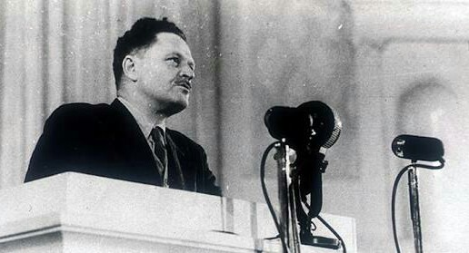 Bence Şimdi Sende Herkes Gibisin/ Nazım Hikmet Ran